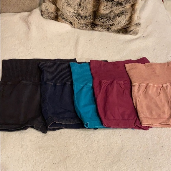 🌺free people good karma biker/ running short - Picture 5 of 17